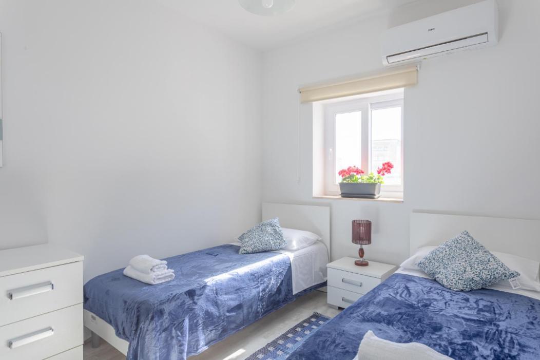 F3 Room 3, Private Room Two Single Beds Shared Bathroom 음시다 외부 사진