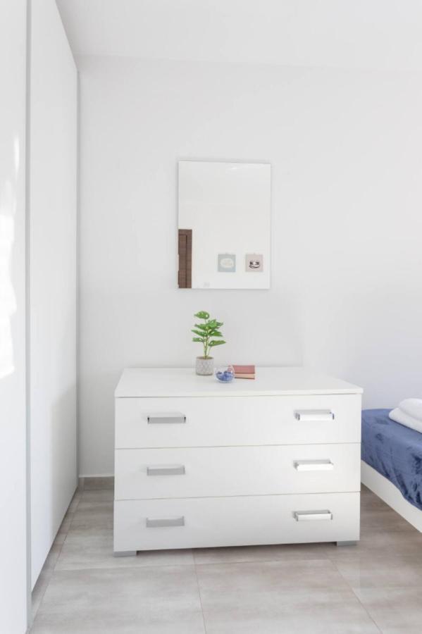 F3 Room 3, Private Room Two Single Beds Shared Bathroom 음시다 외부 사진