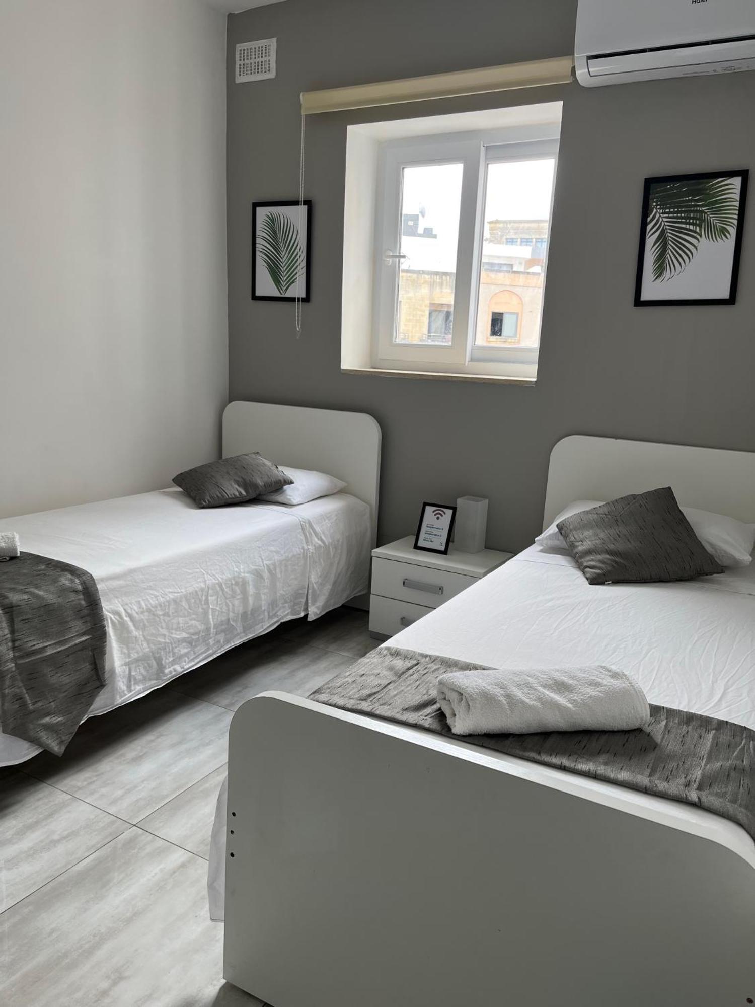 F3 Room 3, Private Room Two Single Beds Shared Bathroom 음시다 외부 사진